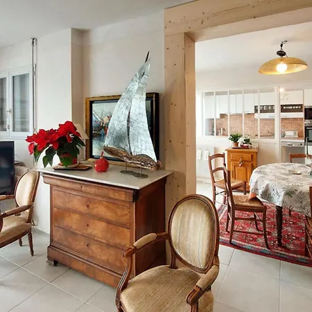 House 5 With Garden In