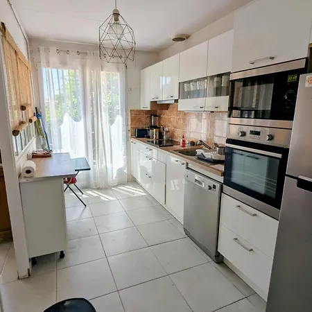 House 5 With Garden In Hébergement de vacances